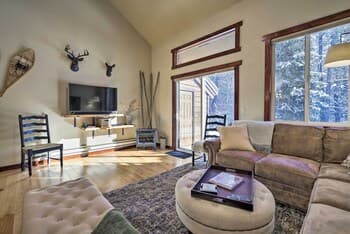 Mccall Condo w/ 4 Sups & Snow Tubes - Walk to Lake