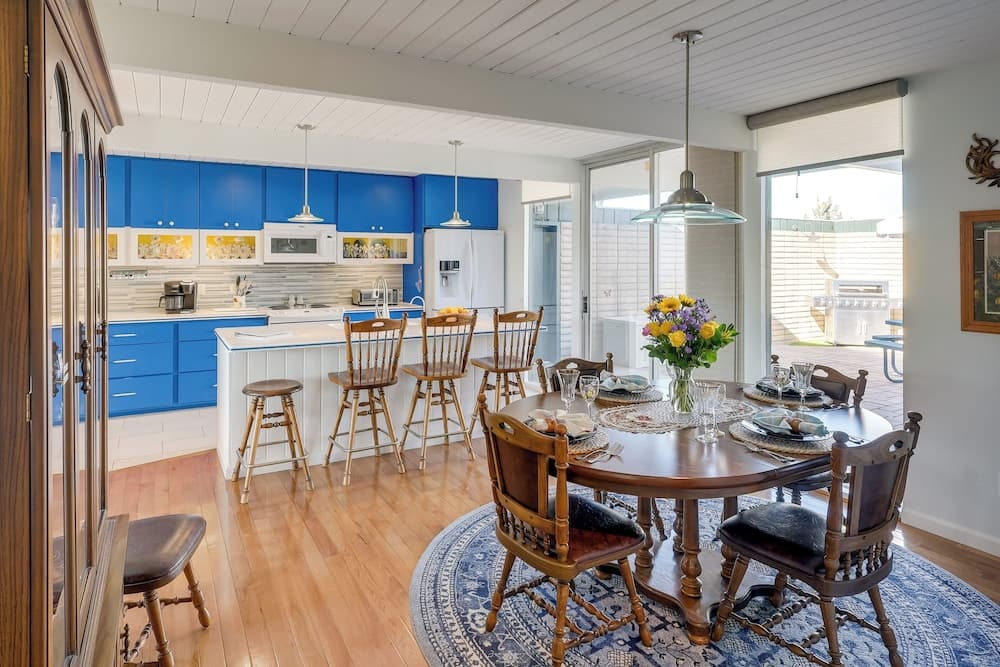 Home w/ Views & Fire Pit, 10 Mi to Aztec Ruins!