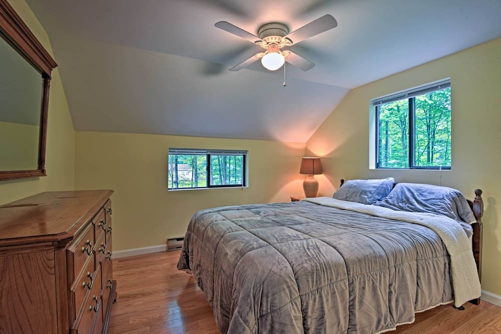 Deck & Fire Pit: Pocono Lake Home Near Skiing!