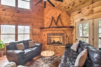 Idyllic Massanutten Resort Home w/ Hot Tub!