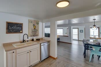 Lovely Bayfront Vacation Rental w/ Spacious Deck!