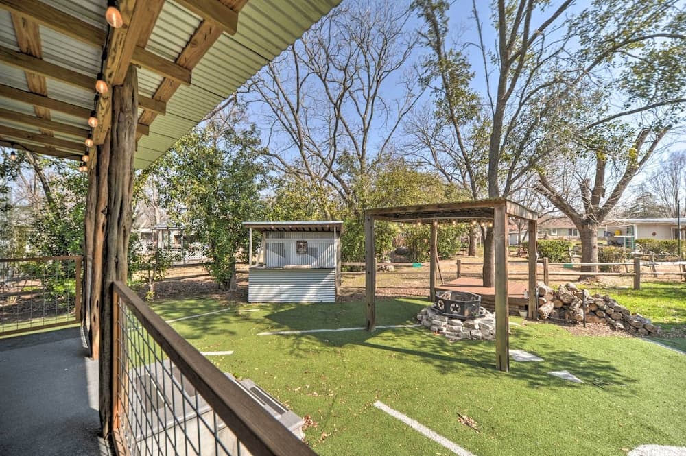 Fredricksburg Vacation Rental at 'the Loft'!