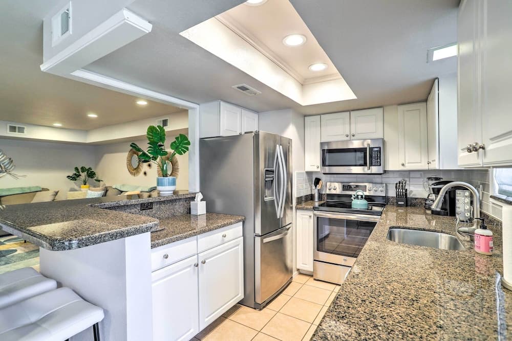 Heated Pool Access: Palm Springs Vacation Rental