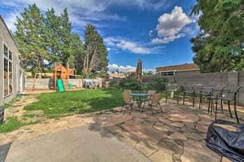 Family-friendly Escape w/ Jungle Gym & Yard!