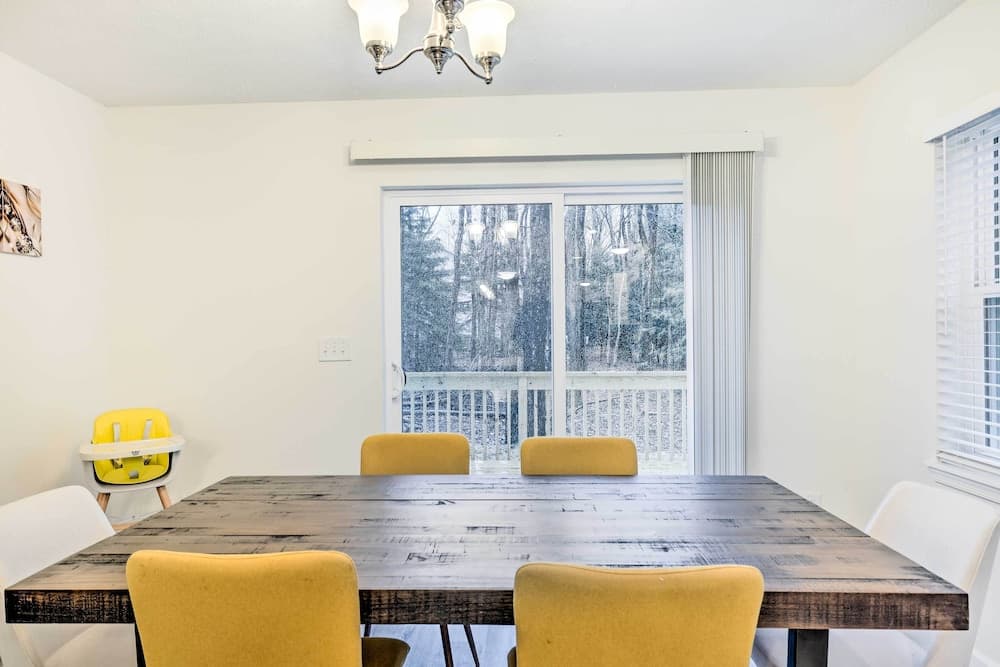 3 Mi to Kalahari: Pocono Summit Home w/ Game Room!