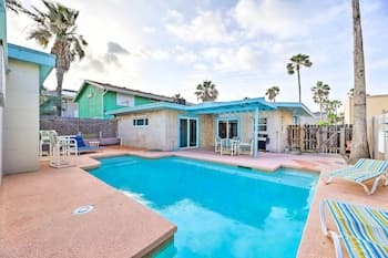 South Padre Island Vacation Rental: Steps to Beach