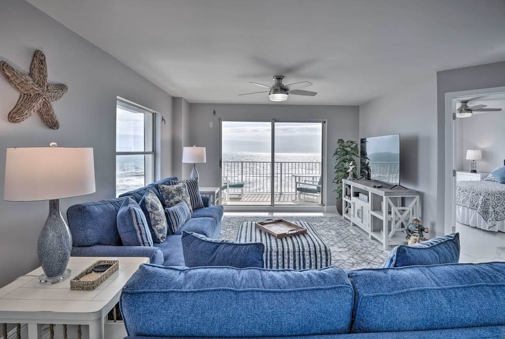 Oceanfront Ormond Beach Condo - Steps to Shore!
