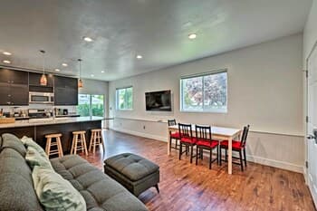 Pet-friendly SLC Townhouse < 4 Mi to Downtown!