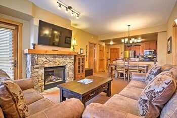 Copper Mtn Condo in Center Village - Walk to Lift!