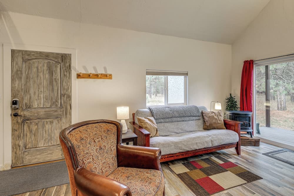 Kalispell Cabin 28 Miles to Glacier National Park!