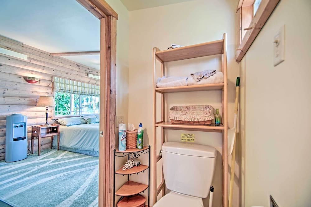 Peaceful Horicon Studio w/ Rock River Access!