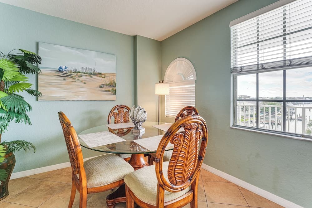 Coastal Condo w/ Pool, Walk to Clearwater Beach!