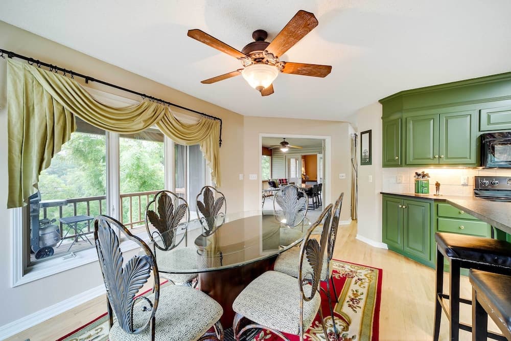 Home in Bella Vista w/ Deck & Lake Windsor Views!