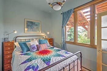 Bozeman Cottage w/ Mountain Views < 6 Mi to Dtwn!