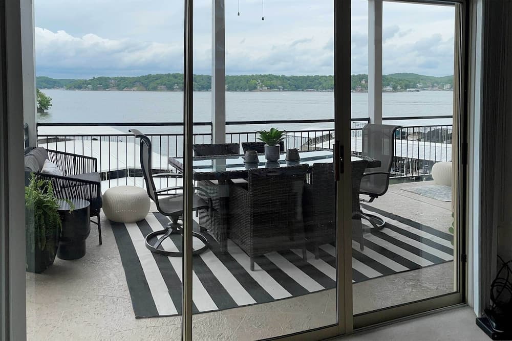 2 Pools, Boat Slip: Waterfront Condo in Lake Ozark