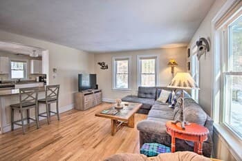 Gilford Home w/ Forest View, by Lake Winnepesaukee