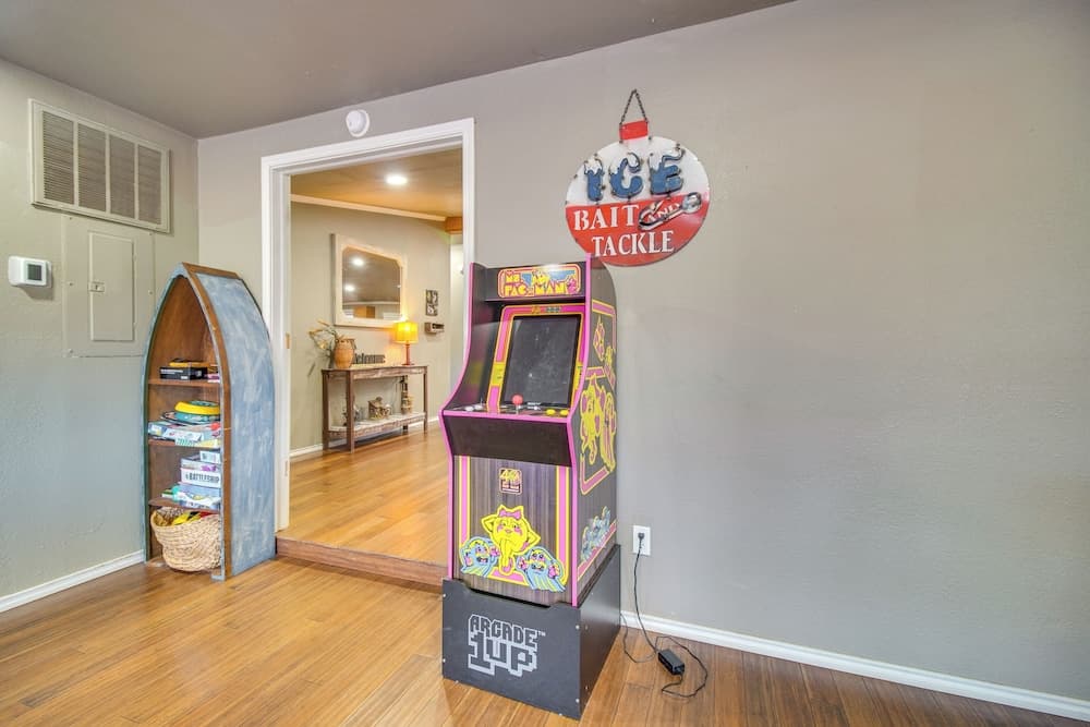 Private Dock: Grand Lake Family Home