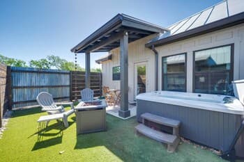 'tempranillo Haus' w/ Hot Tub 2 Miles to Downtown!