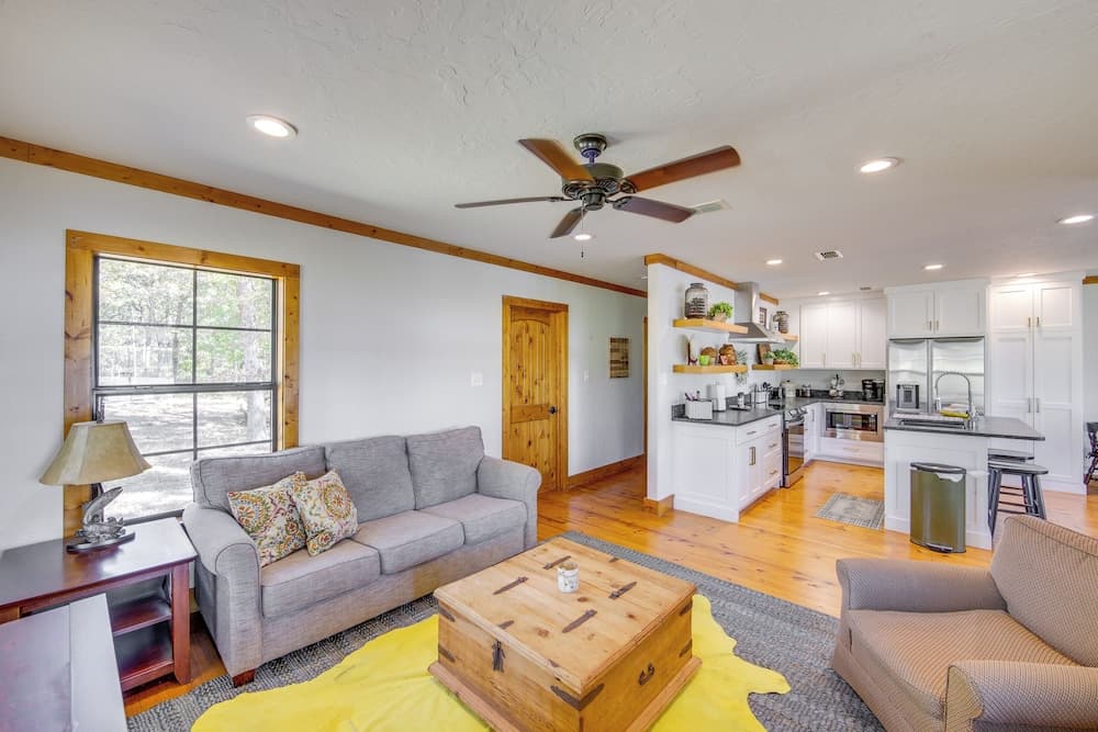 The Bird Cabin Peaceful Refuge in East Texas