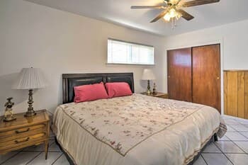 El Paso Home < 1 Mi to Lone Star Golf Club!