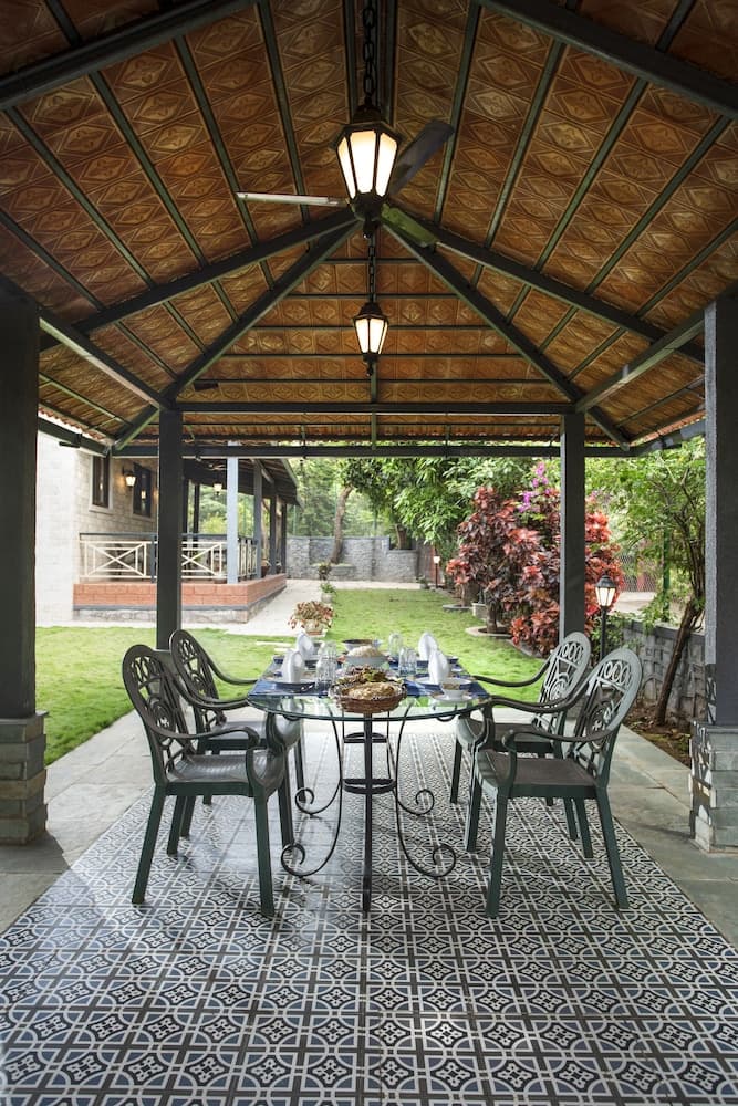 Dulwich Park View, Panchgani - Amã Stays & Trails