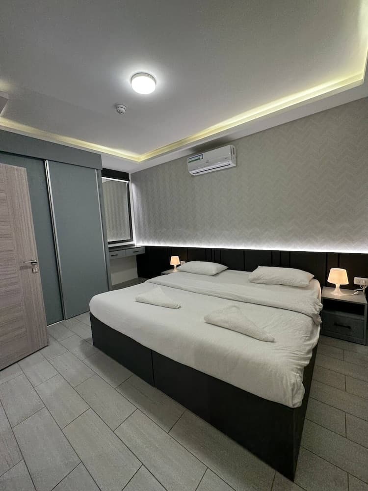 Luxury Room Near Downtown