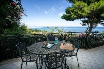 Park Residence Cicladi Comfortable Apartment With Spacious Terrace