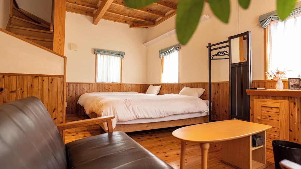 Nakijin Lodge Pensajoya