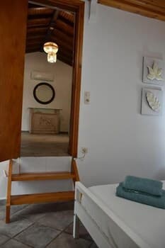 Romantic Cottage Oasis in Skiathos