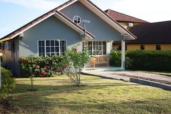 Hartland Estate Debra's Place