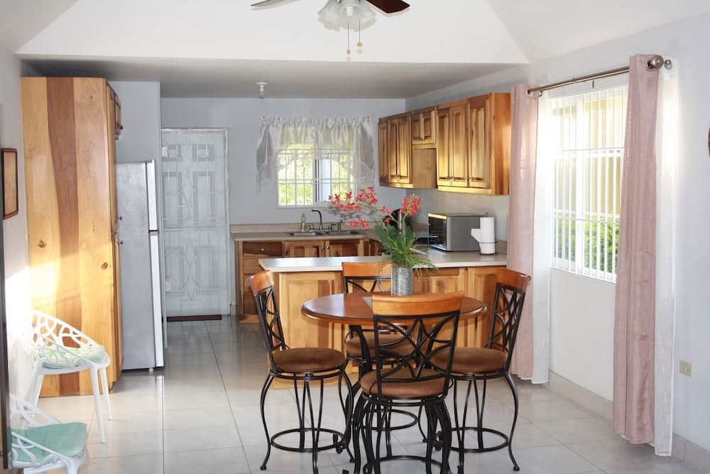 Soleil Hartland Debra's Place