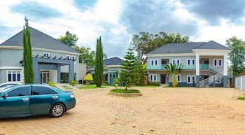 The Point Hotel and Suites