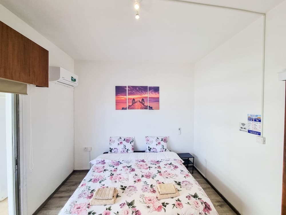 CityCenter Rooms Next to the Beach