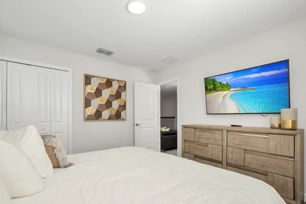 Storey Lake 9 Bedroom Villa With Games Room 9 Home