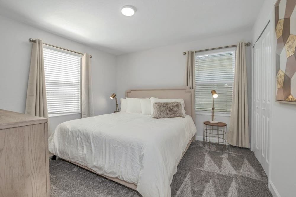 Storey Lake 9 Bedroom Villa With Games Room 9 Home