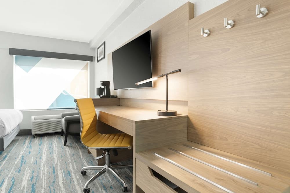 Best Western Plus Mobile Inn & Suites