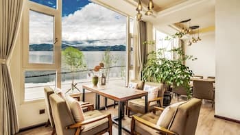 Dali Jin home Hai Cheng Inn