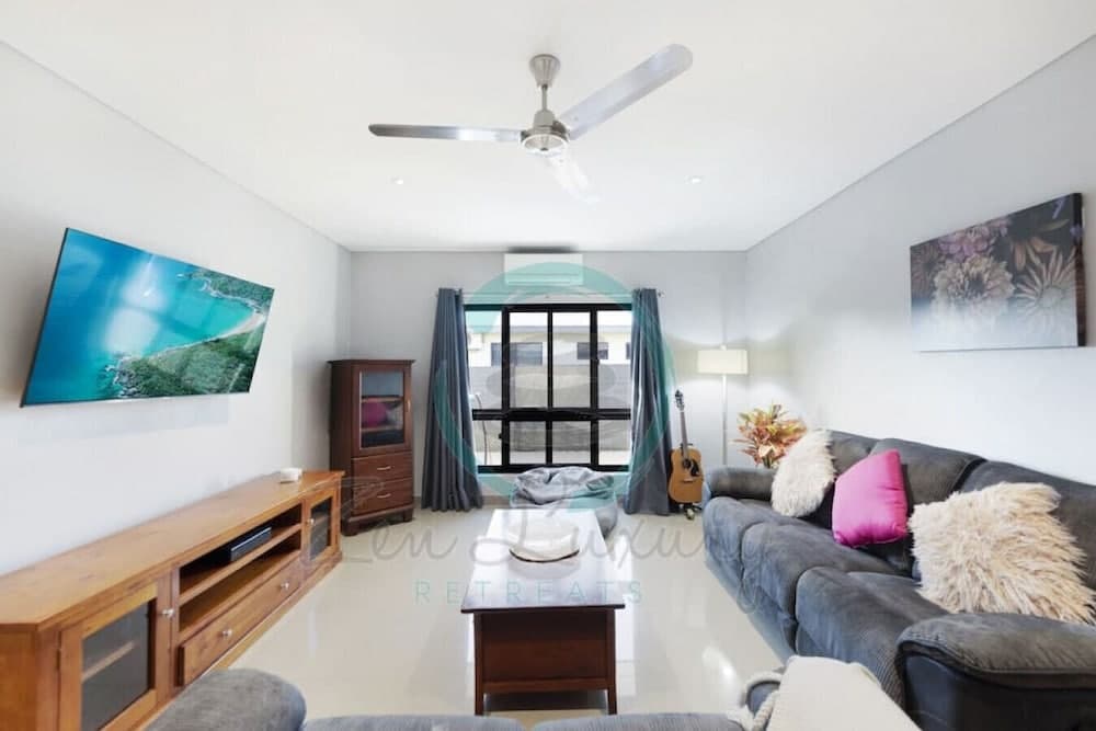 ZENHOUSE - 5BR Family with Private Pool