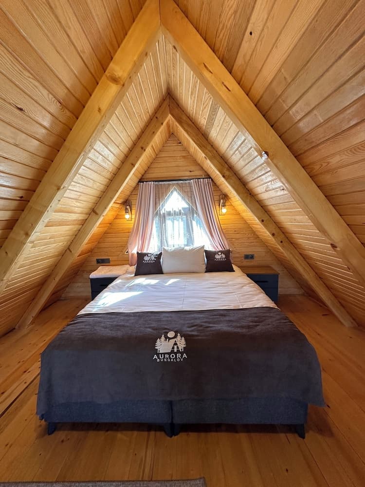 Aurora Suit Bungalov