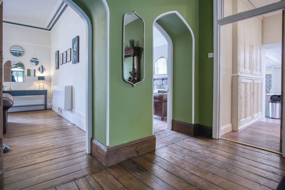 Hill House Country Estate - Princes Gate