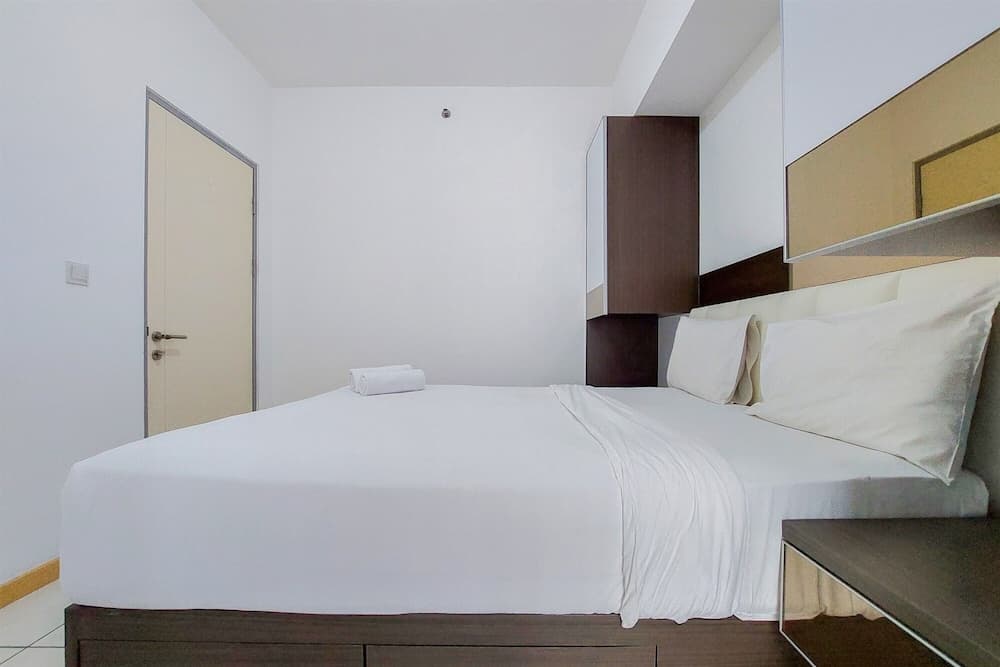 Warm And Nice 2Br Apartment At M-Town Residence