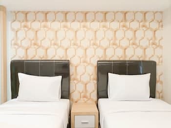 Tranquil And Comfort Studio At De Prima Apartment