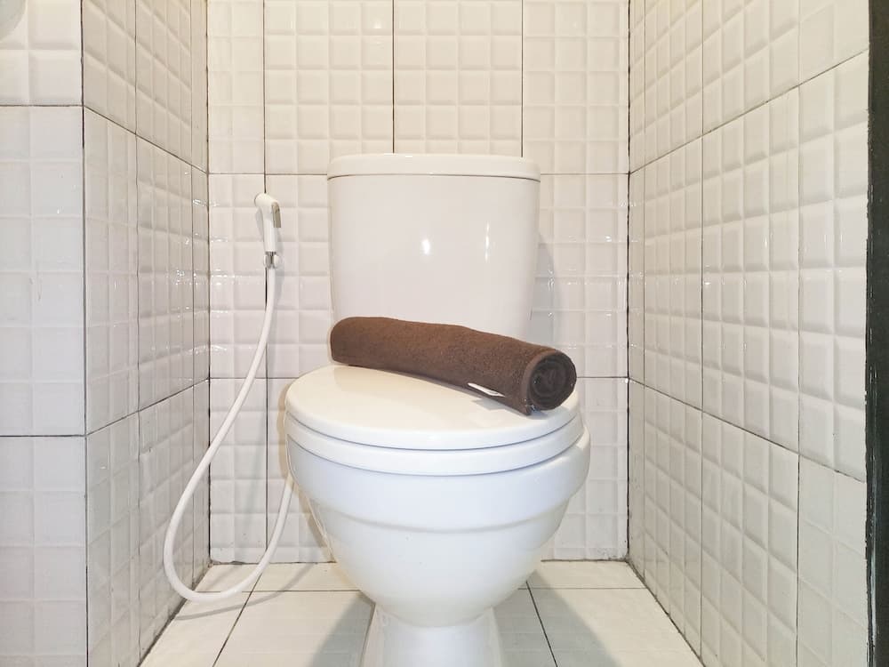 Cozy Studio Room At De Prima Apartment