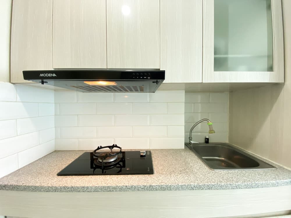 Restful And Simply Studio Springlake Summarecon Bekasi Apartment