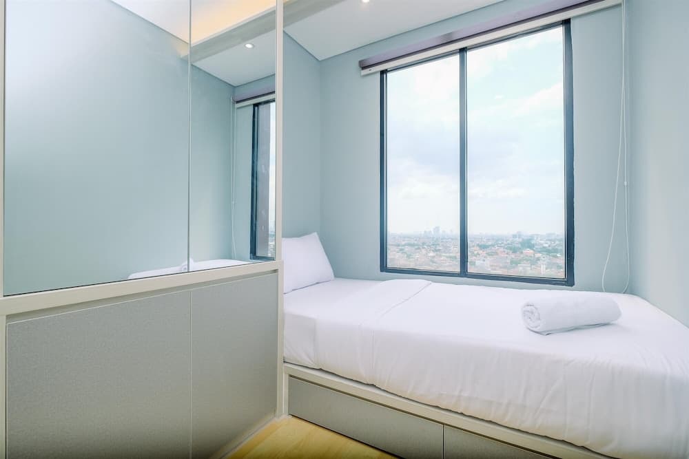 Comfort 2Br At Kebayoran Icon Apartment