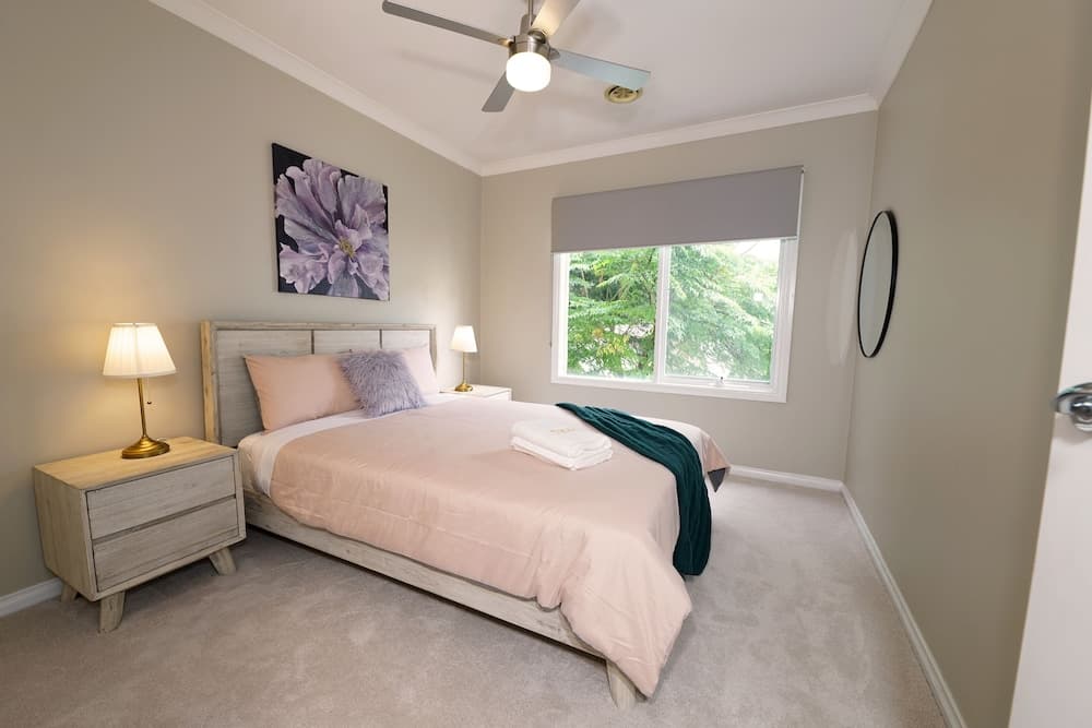 Charming 6 BRM Villa in Melbourne East