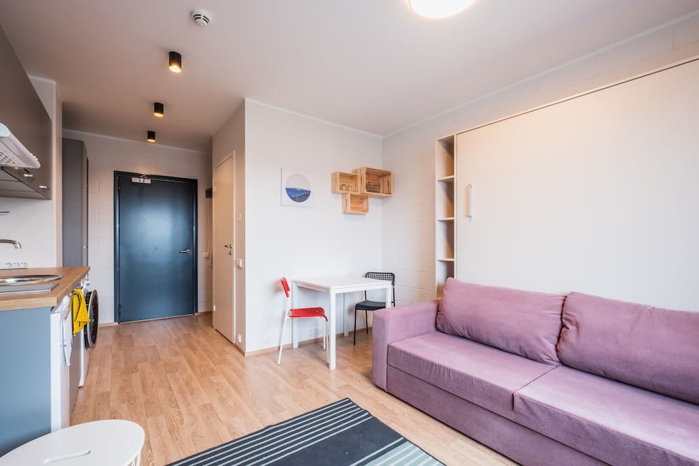 Eduard House by Larsen