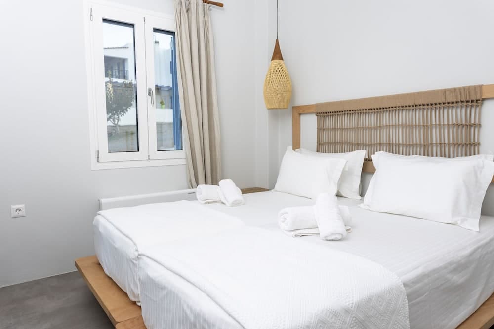 Alsea Seafront Apartments