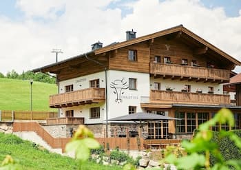 Serviced Luxury Chalet Evi