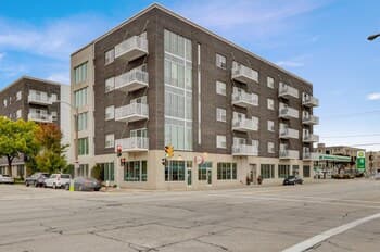 FRONTDESK Trio Apts Milwaukee